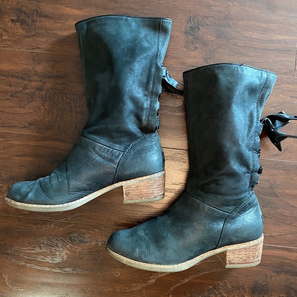 UGG Cary Black Charcoal Suede Leather Back Lace Mid Calf Boots Size 6.5 - Picture 14 of 15